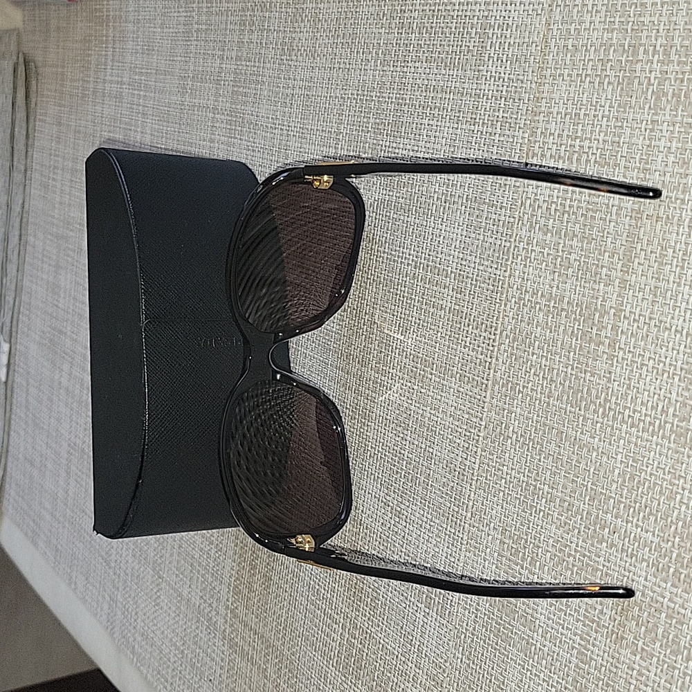 Prada Small 130 🕶 sunglasses - Picture 3 of 14